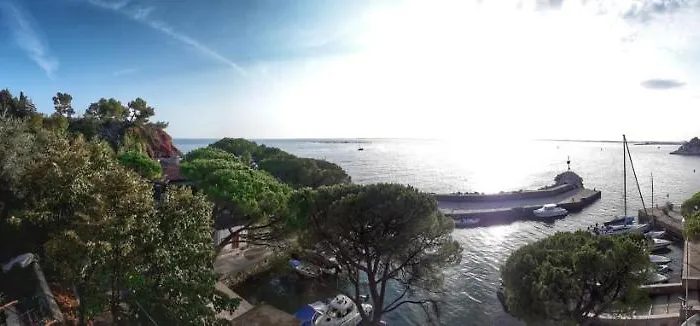 住宿加早餐酒店 Mira 3*