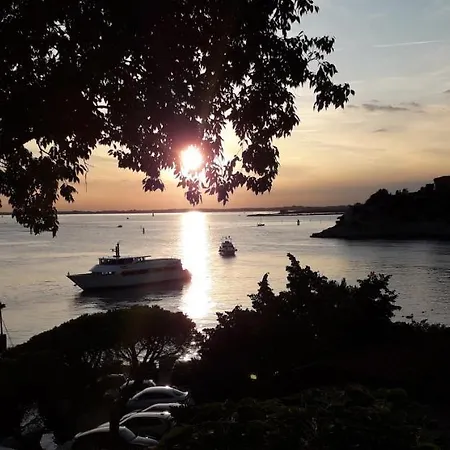 Oda ve Kahvaltı Mira Duino