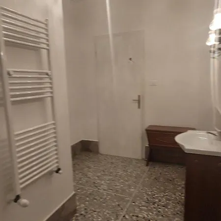 Mira Bed & Breakfast 3*