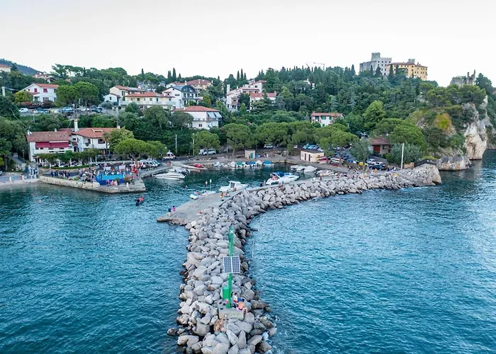 Mira Bed & Breakfast 3*